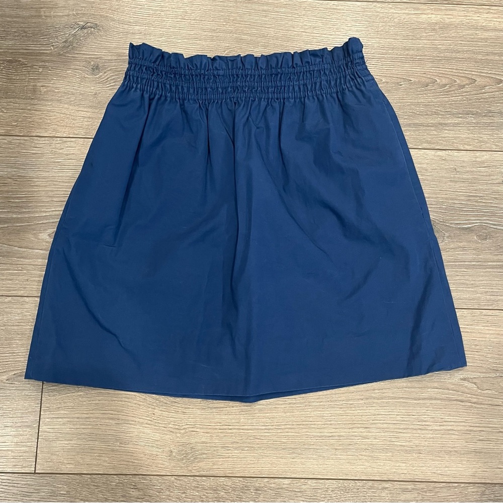 J. Crew Mini Sidewalk Skirt. Size 0.